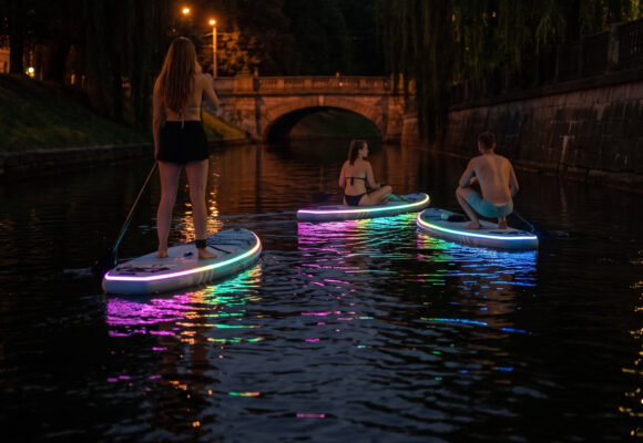 Izgaismoti SUP Rīgā: Kanāls